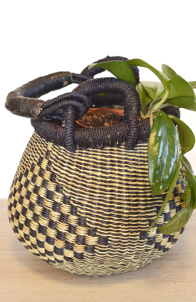 
                  
                    Plant handle basket - Small
                  
                