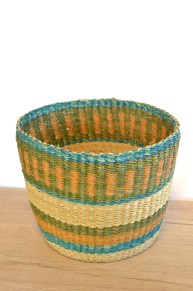 
                  
                    Plant basket - Small
                  
                