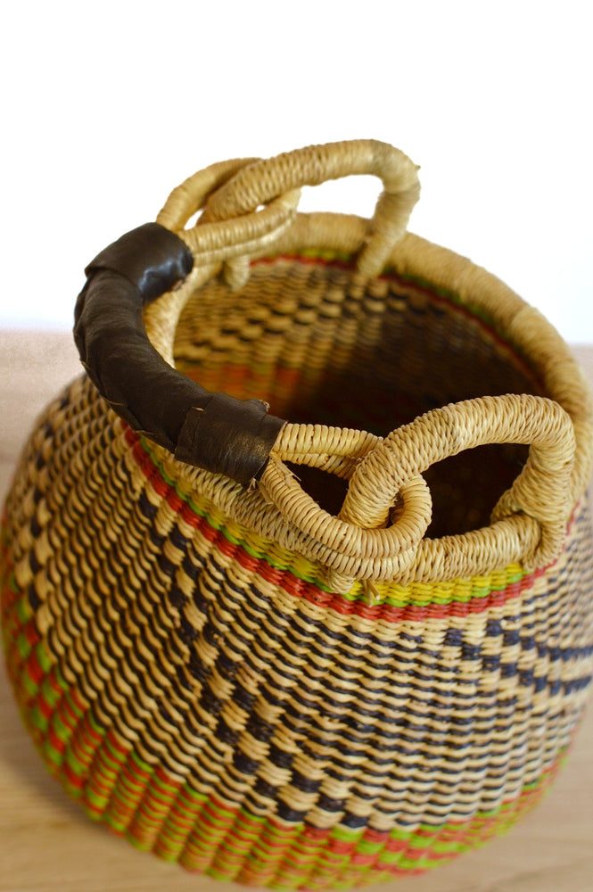 
                  
                    Plant handle basket - Small
                  
                