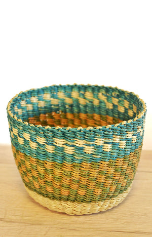 
                  
                    Plant basket - Mini
                  
                