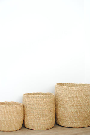 
                  
                    Set of 3 Planters
                  
                
